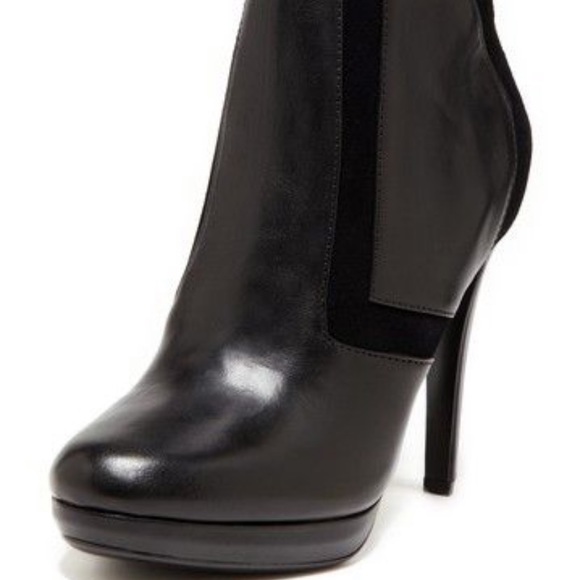 In very good condition Calvin Klein booties - Picture 3 of 7